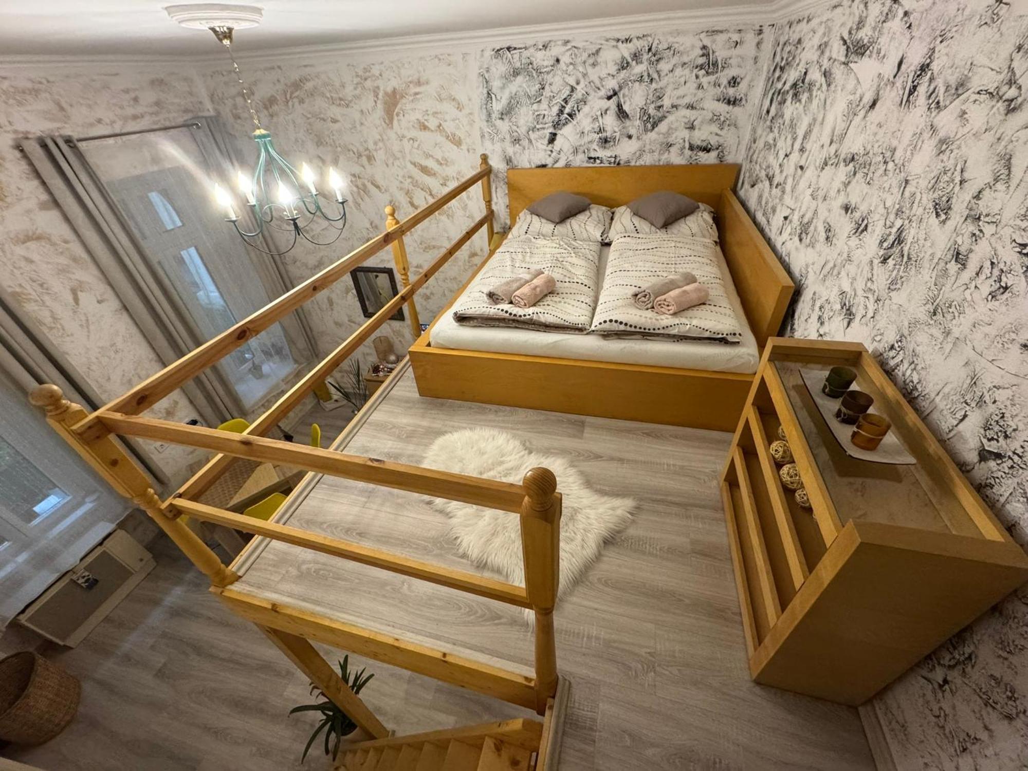 Ararat Apartman Boedapest Buitenkant foto